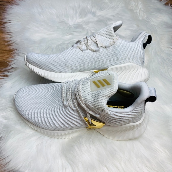 adidas alphabounce instinct three stripe life